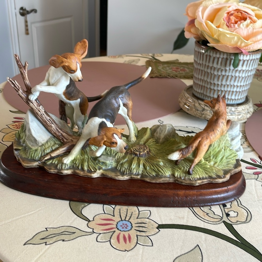 Hunting Dog and Fox Figurine by Andrea by Sadek 6731 Year 1983